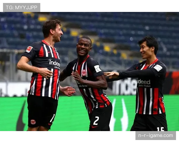 法兰克福凭借出色控球能力掌控比赛节奏 法兰克福凭借出色控球能力掌控比赛节奏