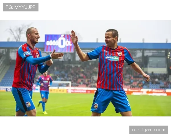 佛罗伦萨虽憾负欧协联决赛，球队实力与未来发展依然引人期待