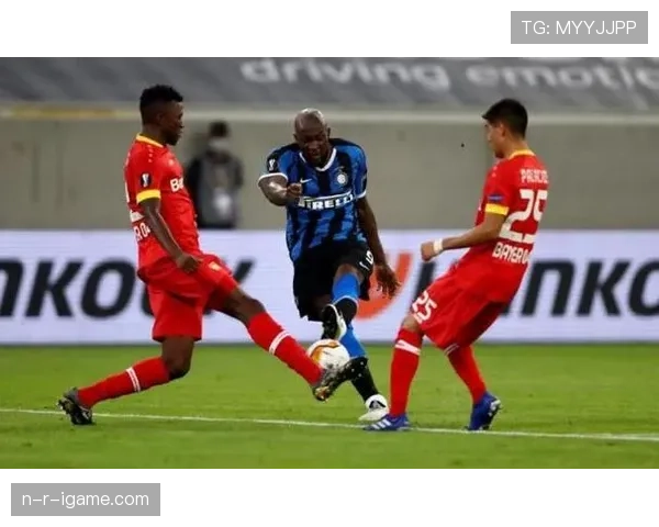 巴斯托尼表现亮眼,助力球队后场组织稳步提升 巴斯托尼表现亮眼,助力球队后场组织稳步提升