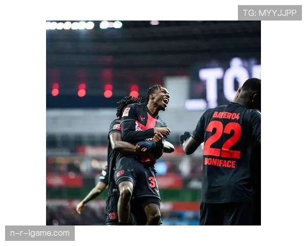 博尼法斯携德甲冠军队友重聚，共忆辉煌岁月畅谈未来