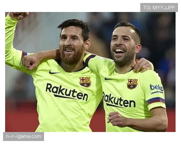 伊普斯维奇在英超赛季中表现稳健，持续领跑积分榜状态分析