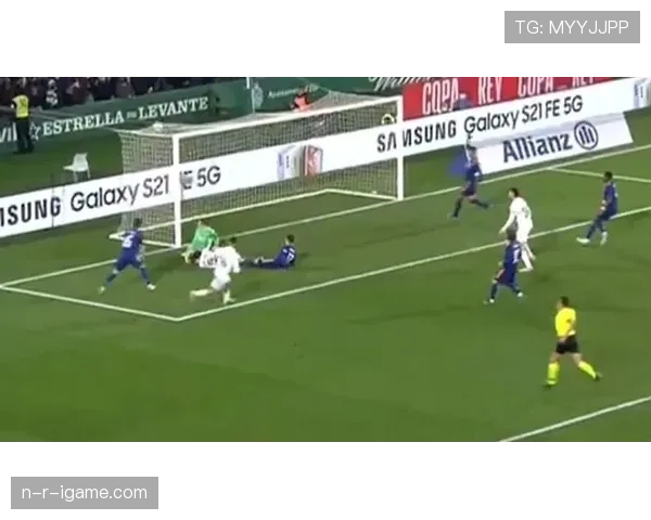 争议不断！皇马战术混乱引众怒，争冠之路究竟何去何从？