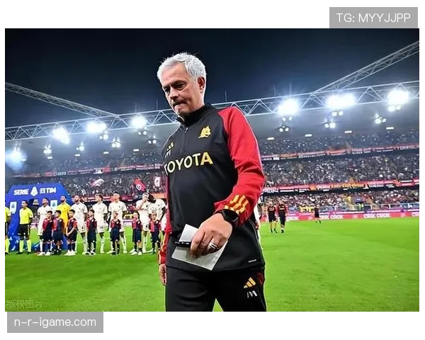 罗马教练战术争议持续显现,球队表现波动引发外界质疑